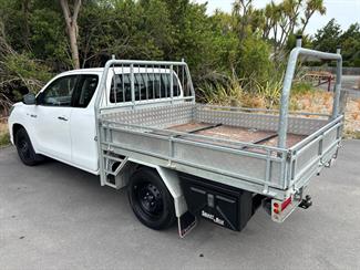 2017 Toyota Hilux - Thumbnail
