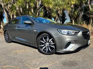 2018 Holden Commodore - Thumbnail