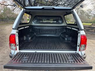 2017 Toyota Hilux - Thumbnail