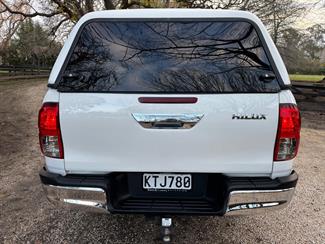 2017 Toyota Hilux - Thumbnail