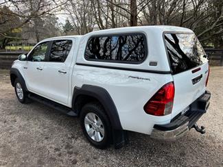 2017 Toyota Hilux - Thumbnail