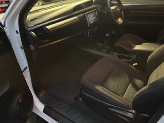 2016 Toyota Hilux - Thumbnail