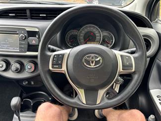 2015 Toyota Yaris - Thumbnail