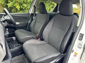 2015 Toyota Yaris - Thumbnail