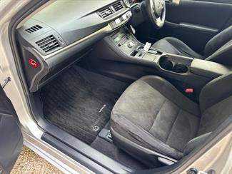 2012 Lexus CT200H - Thumbnail