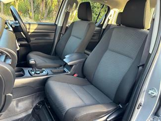 2021 Toyota Hilux - Thumbnail