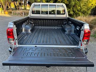 2021 Toyota Hilux - Thumbnail