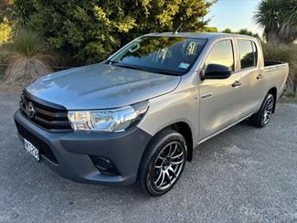 2021 Toyota Hilux - Thumbnail