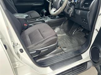 2018 Toyota Hilux - Thumbnail