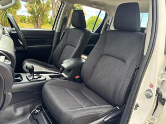 2018 Toyota Hilux - Thumbnail