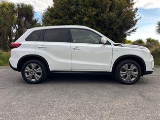 2020 Suzuki Vitara - Thumbnail