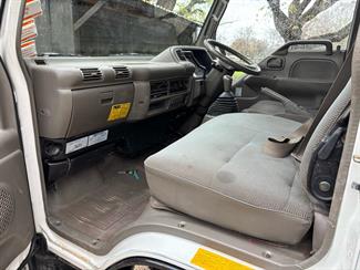 1996 Nissan Atlas - Thumbnail