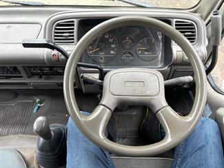 1996 Nissan Atlas - Thumbnail