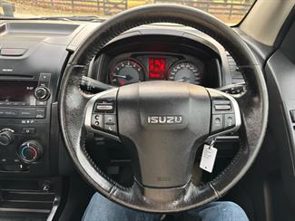 2016 Isuzu D-Max - Thumbnail