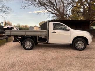 2016 Isuzu D-Max - Thumbnail
