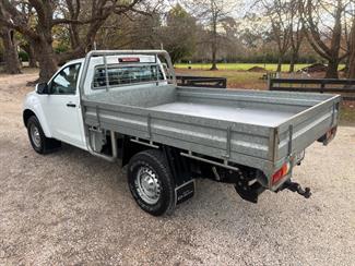 2016 Isuzu D-Max - Thumbnail