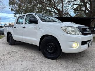 2009 Toyota Hilux - Thumbnail