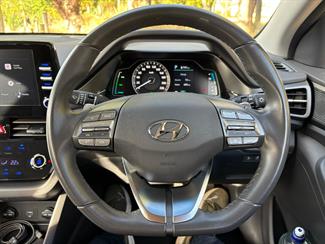 2022 Hyundai Ioniq - Thumbnail
