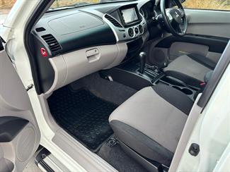 2013 Mitsubishi Triton - Thumbnail