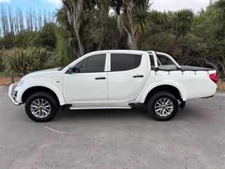 2013 Mitsubishi Triton - Thumbnail