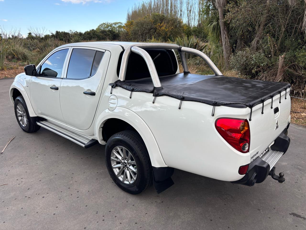 2013 Mitsubishi Triton