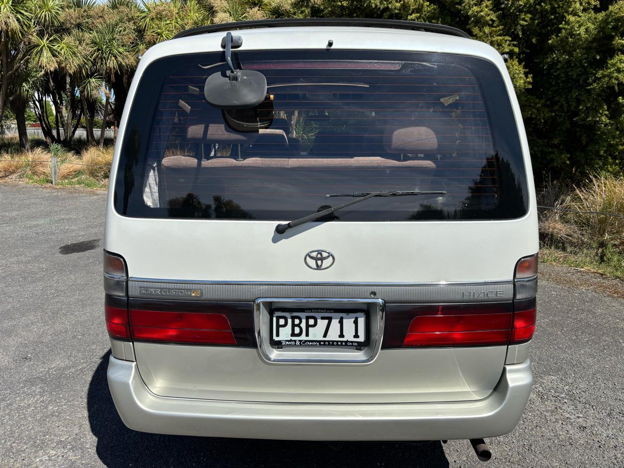 1998 Toyota Hiace