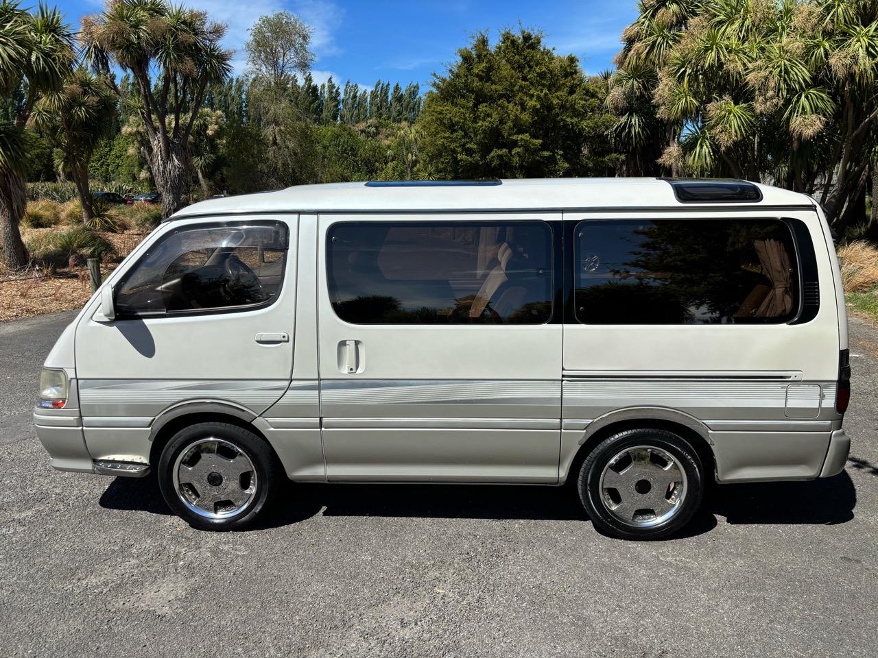 1998 Toyota Hiace