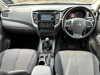 2015 Mitsubishi Triton - Thumbnail