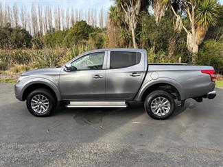 2015 Mitsubishi Triton - Thumbnail