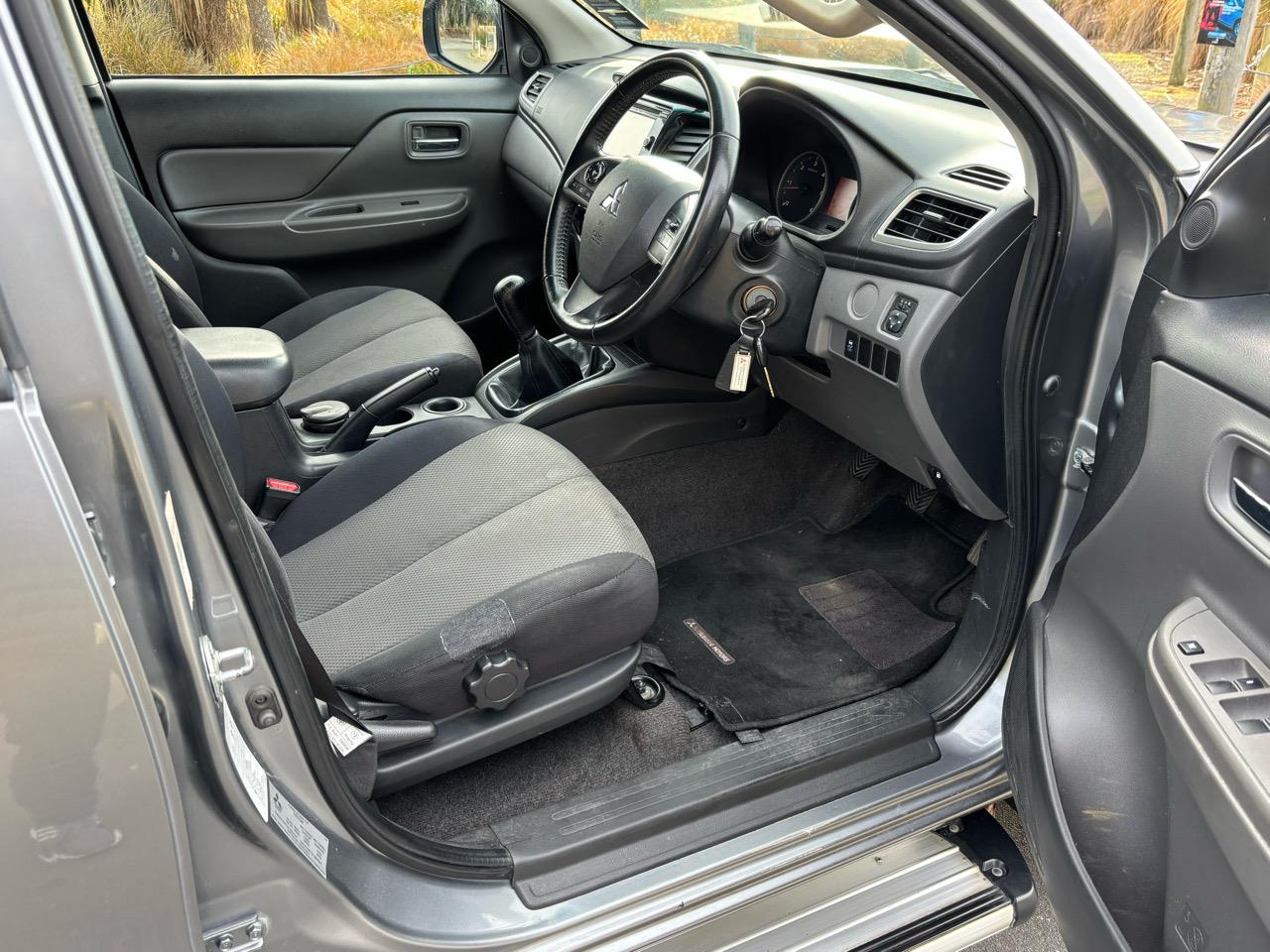 2015 Mitsubishi Triton