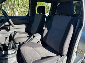 2011 Nissan Navara - Thumbnail