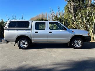 2011 Nissan Navara - Thumbnail