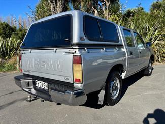 2011 Nissan Navara - Thumbnail