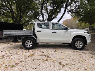 2020 Mitsubishi Triton - Thumbnail