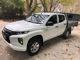 2020 Mitsubishi Triton - Thumbnail