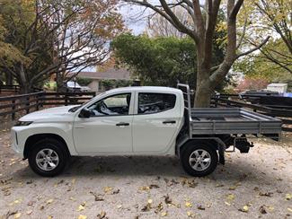 2020 Mitsubishi Triton - Thumbnail