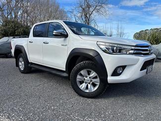 2017 Toyota Hilux - Thumbnail