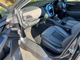 2022 Subaru Outback - Thumbnail