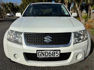 2012 Suzuki Grand Vitara - Thumbnail