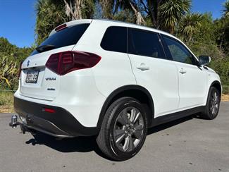 2020 Suzuki Vitara - Thumbnail