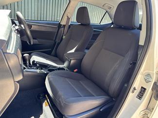 2017 Toyota Corolla - Thumbnail