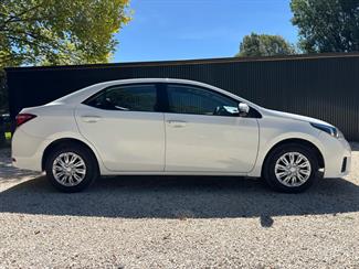 2017 Toyota Corolla - Thumbnail