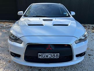 2009 Mitsubishi Galant - Thumbnail