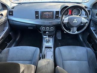 2009 Mitsubishi Galant - Thumbnail