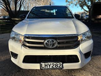 2018 Toyota Hilux - Thumbnail