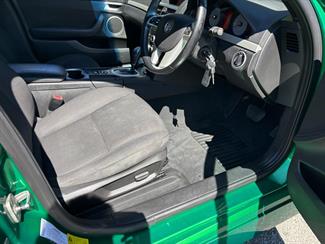 2010 Holden Commodore - Thumbnail