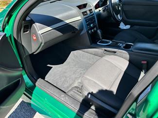 2010 Holden Commodore - Thumbnail