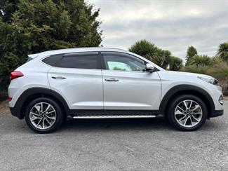 2017 Hyundai Tucson - Thumbnail