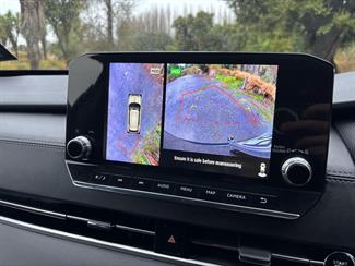 2022 Mitsubishi Outlander - Thumbnail