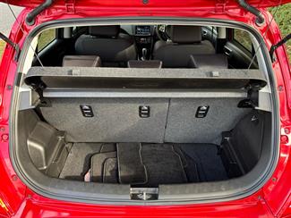2017 Suzuki Swift - Thumbnail